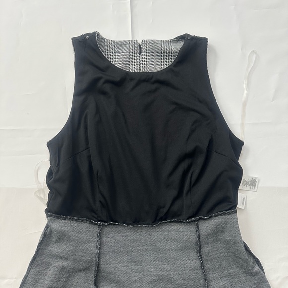 Anne Klein Plaid Midi Dress with Belt Size 6 - Picture 9 of 14